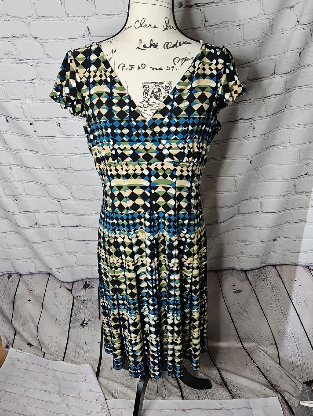Evan Picone Cream/Black/Green/Blue Geometric V-Neck Midi Dress Size 10